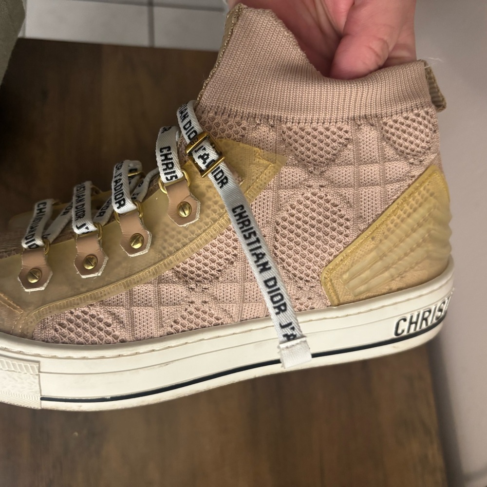 Dior Pink Knit High-Top Sneakers with Logo Ribbon Laces - Picture 7 of 9